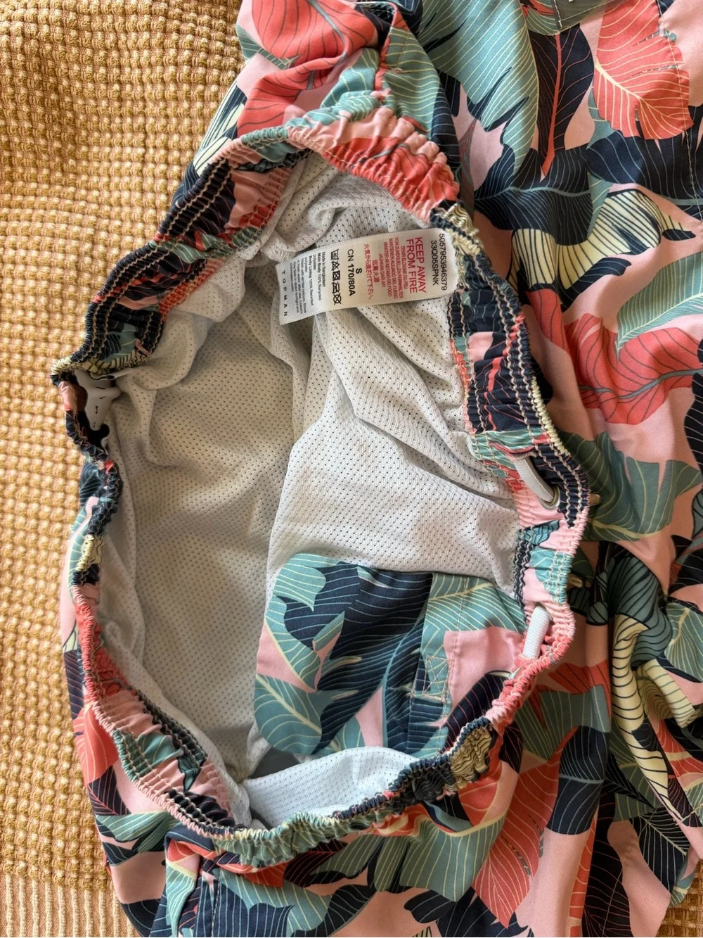 Topman Men's Tropical Leaf Swim Trunks in Pink, Green, Navy 5’’ inseam